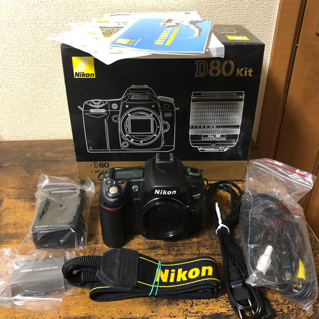 Nikon(ニコン)のデン様専用 Nikon D80 ボディ スマホ/家電/カメラのカメラ(デジタル一眼)の商品写真