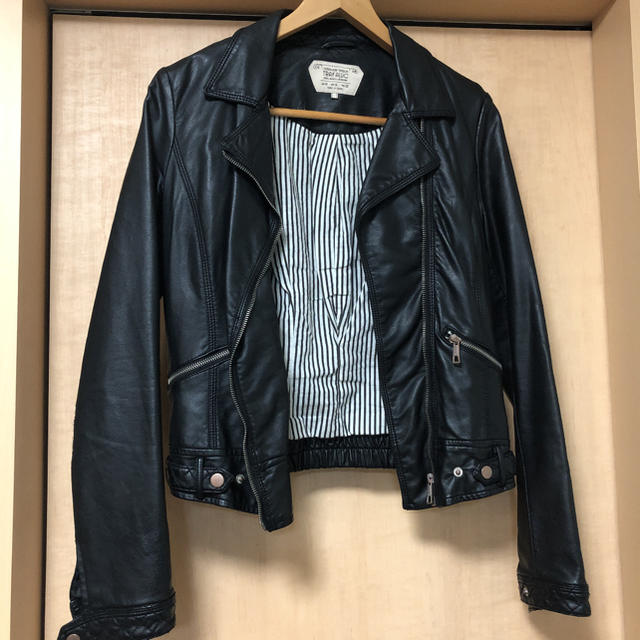 ZARA(ザラ)のzara  ライダースジャケット レディースのジャケット/アウター(ライダースジャケット)の商品写真