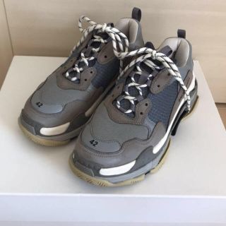 バレンシアガ(Balenciaga)のbalenciaga triple s 美中古 42 国内正規品 バレンシアガ(スニーカー)