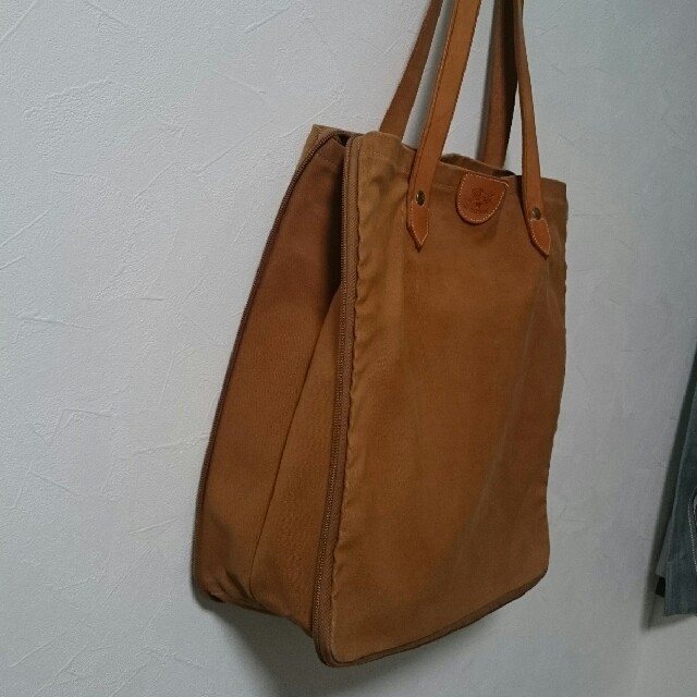 IL BISONTE(イルビゾンテ)のトートbag レディースのバッグ(トートバッグ)の商品写真