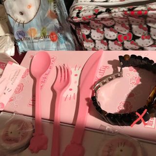 ハローキティ(ハローキティ)のサンリオ  Hello kitty  キテイちゃん 皿4枚 他食器(腕時計)