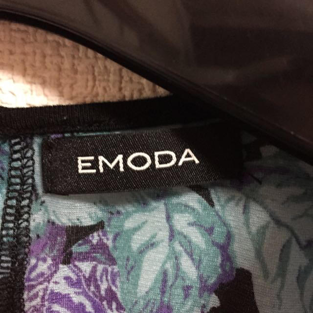 EMODA(エモダ)のEMODAのトップス レディースのトップス(カットソー(半袖/袖なし))の商品写真