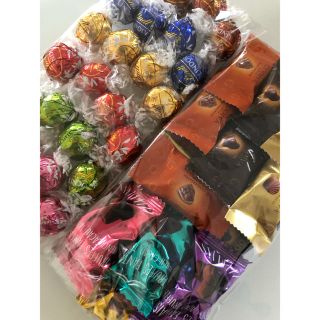リンツ(Lindt)のバレンタイン特価☆リンツ(24個)・ゴディバ(15個)・マセズ (4個)セット(菓子/デザート)