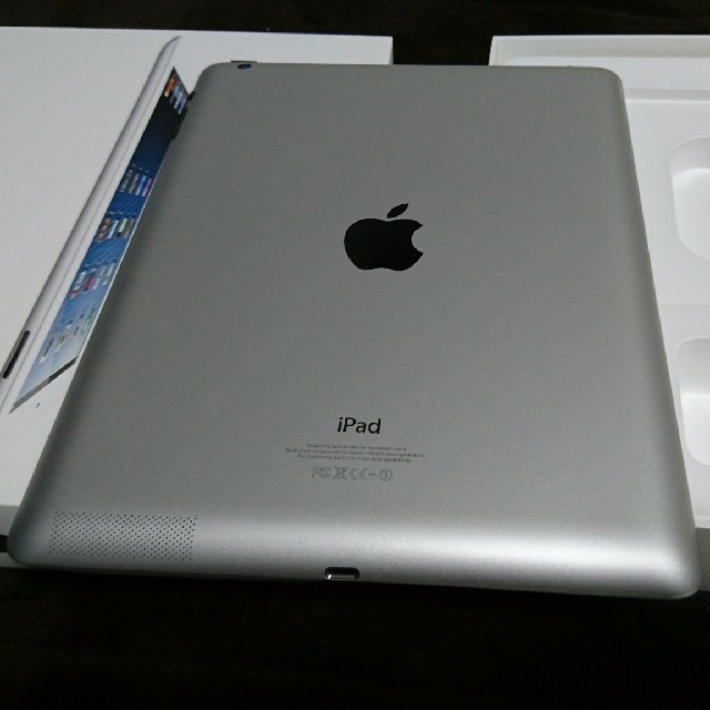 iPad(アイパッド)のapple iPad(第4世代)Wi-fi 32GB ホワイト MD514J/A スマホ/家電/カメラのPC/タブレット(タブレット)の商品写真