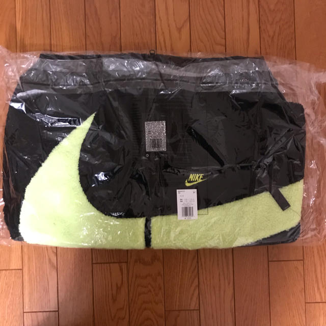 NIKE(ナイキ)のNIKE フルジップ  スウッシュ ボア  ボアジャケット 2XL ボルト メンズのジャケット/アウター(ナイロンジャケット)の商品写真