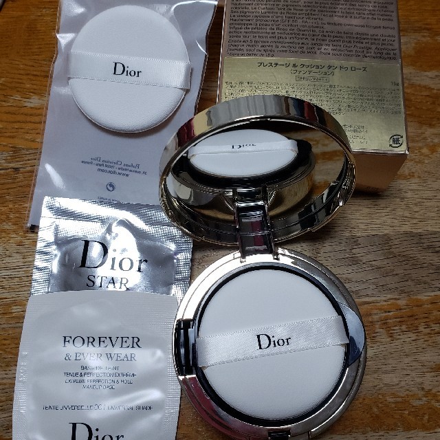 Dior(ディオール)のほぼ未使用　Dior　ディオール　プレステージルクッションタンドゥローズ　10  コスメ/美容のベースメイク/化粧品(ファンデーション)の商品写真