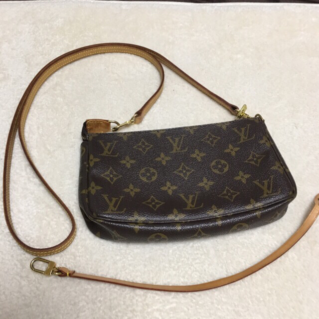 バッグLOUIS VUITTON ルイヴィトン アクセソワール