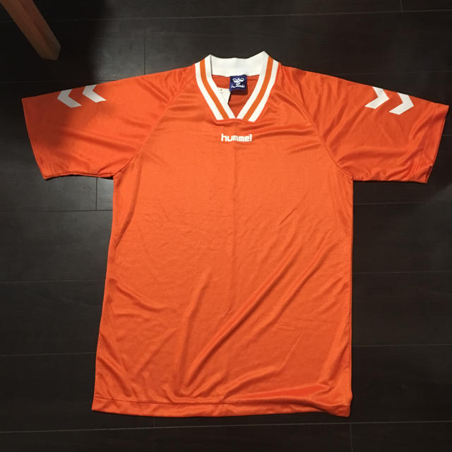 hummel(ヒュンメル)の新品未使用ゲームシャツ  スポーツ/アウトドアのサッカー/フットサル(ウェア)の商品写真