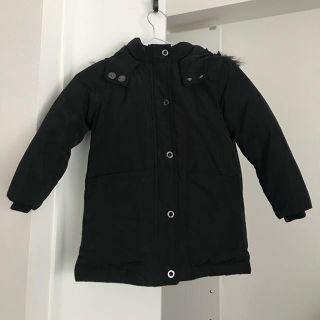 ザラキッズ(ZARA KIDS)のZARA 116センチ サイズ6 黒 ダウン ジャケット コート シンプル(ジャケット/上着)