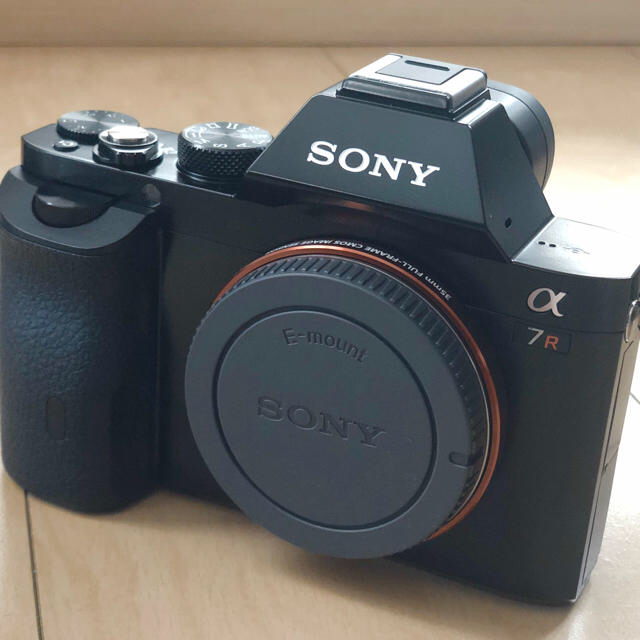 SONY(ソニー)のしょっぴー様専用 α7R ILCE-7R & FE 50mm F1.8 セット スマホ/家電/カメラのカメラ(ミラーレス一眼)の商品写真