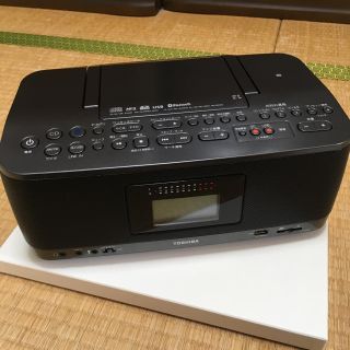 トウシバ(東芝)のCDラジカセ(ラジオ)