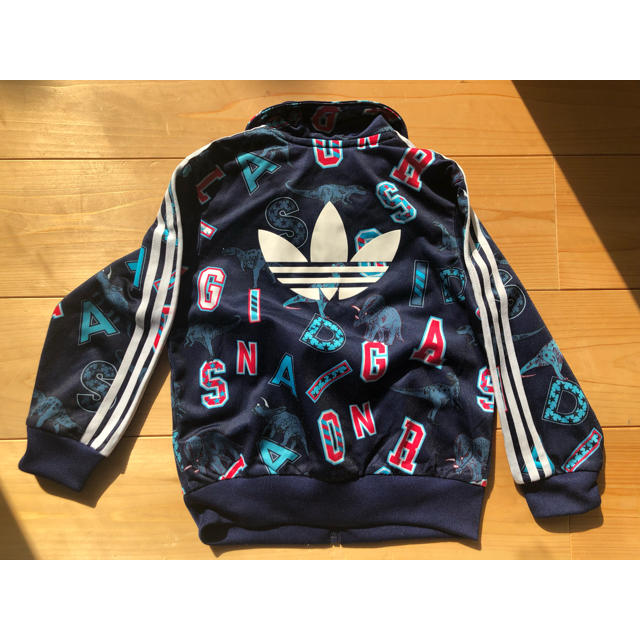 adidas(アディダス)のadidas オリジナルス セットアップジャージ  90 キッズ/ベビー/マタニティのキッズ服男の子用(90cm~)(ジャケット/上着)の商品写真