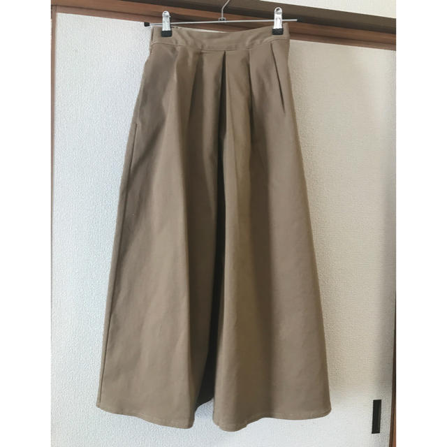 GU(ジーユー)のGU♡ベージュロングスカート レディースのスカート(ロングスカート)の商品写真