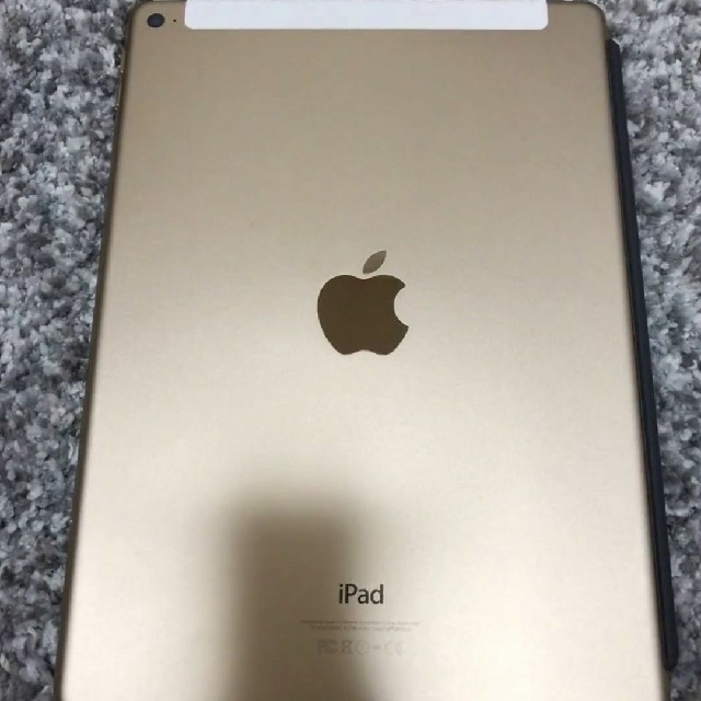 タブレットiPad Air2 gold 64GB docomo