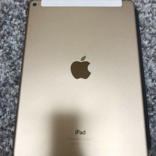 アイパッド(iPad)のiPad Air2 gold 64GB docomo (タブレット)