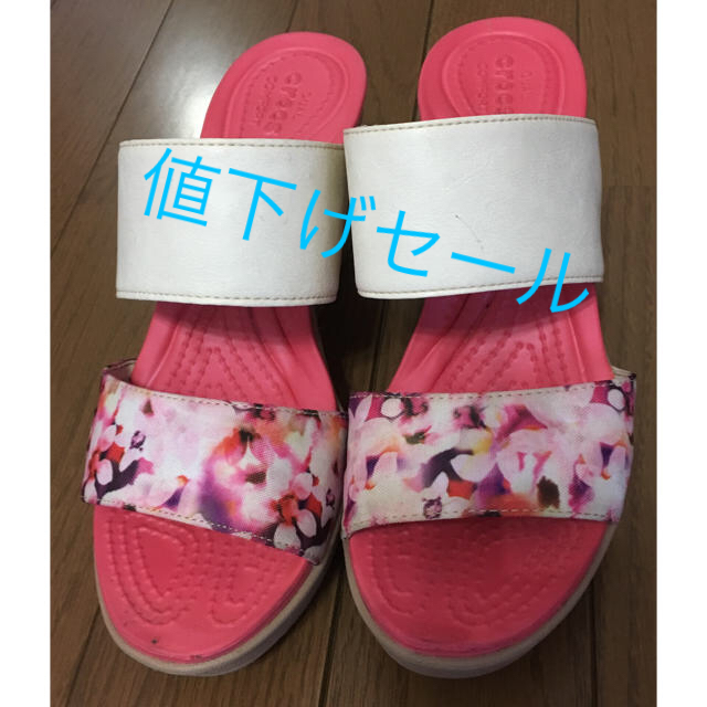 crocs(クロックス)のクロックスサンダル レディースの靴/シューズ(サンダル)の商品写真