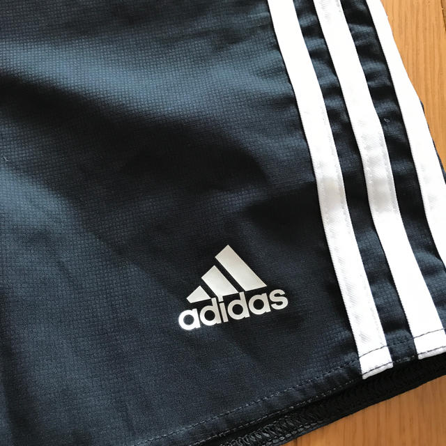 adidas(アディダス)のアディダス トレーニングパンツ スポーツ/アウトドアのトレーニング/エクササイズ(トレーニング用品)の商品写真