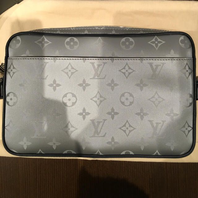 LOUIS VUITTON(ルイヴィトン)のルイヴィトン アルファ メッセンジャー  メンズのバッグ(メッセンジャーバッグ)の商品写真