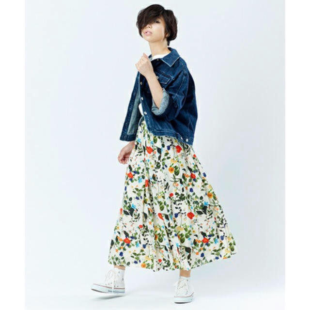 IENA(イエナ)の美品 IENA TRUNO by NOISE MAKER ボタニカル花柄スカート レディースのスカート(ロングスカート)の商品写真