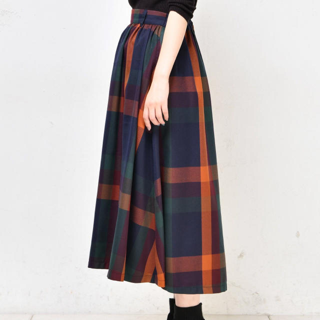 natural couture(ナチュラルクチュール)のBIGチェックフレアスカート レディースのスカート(ロングスカート)の商品写真