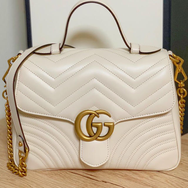 Gucci(グッチ)のマチルダ様専用✨正規品✨新品未使用✨GUCCI マーモント ショルダーバッグ レディースのバッグ(リュック/バックパック)の商品写真