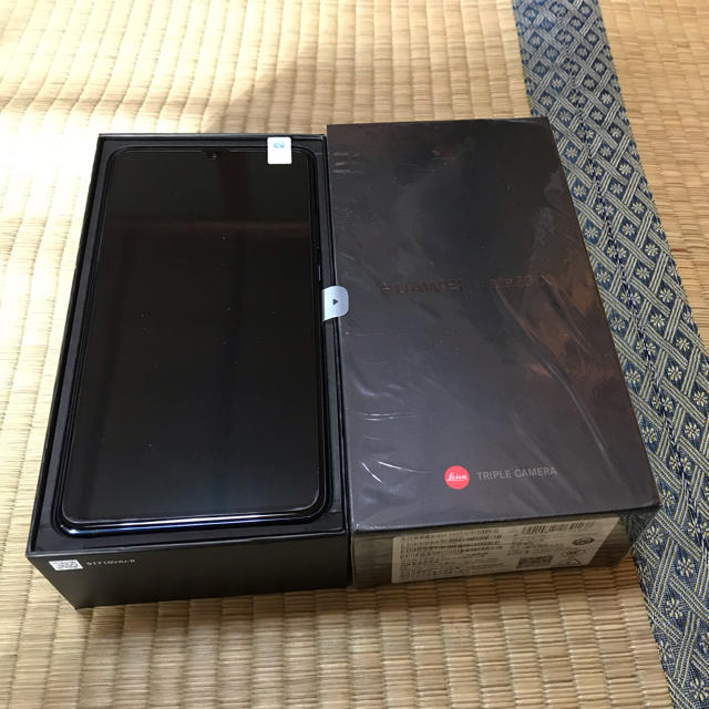 ANDROID(アンドロイド)のHuawei Mate 20x 8gb/256gb 未使用品 スマホ/家電/カメラのスマートフォン/携帯電話(スマートフォン本体)の商品写真