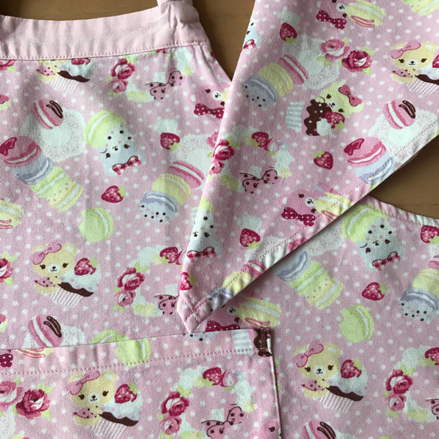 エプロンセット小学生低学年用 キッズ/ベビー/マタニティのキッズ服女の子用(90cm~)(その他)の商品写真