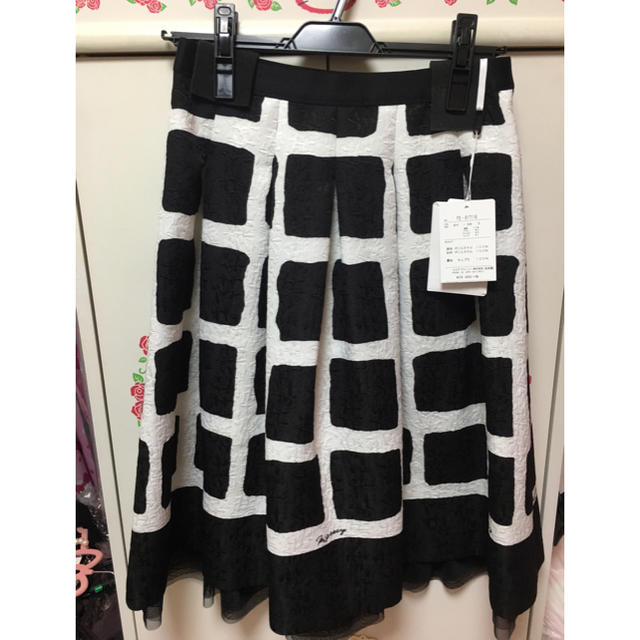 M'S GRACY(エムズグレイシー)のエムズグレイシーカタログ掲載スカート黒38 レディースのスカート(ひざ丈スカート)の商品写真