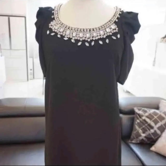 GRACE CONTINENTAL(グレースコンチネンタル)のグレースコンチネンタル ドレス 結婚式 ビジュードレス ブラック 黒 ワンピース レディースのフォーマル/ドレス(ミディアムドレス)の商品写真