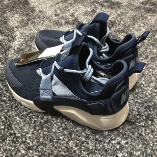 ナイキ(NIKE)の新品 NIKE ハラチ シティー(スニーカー)