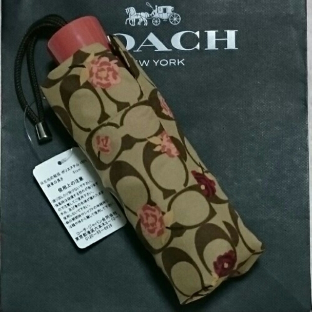 COACH(コーチ)のCOACH 《新品》 折り畳み傘 レディースのファッション小物(傘)の商品写真