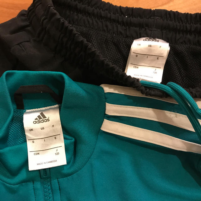 adidas(アディダス)のジャージ １２０サイズ キッズ/ベビー/マタニティのキッズ服男の子用(90cm~)(その他)の商品写真