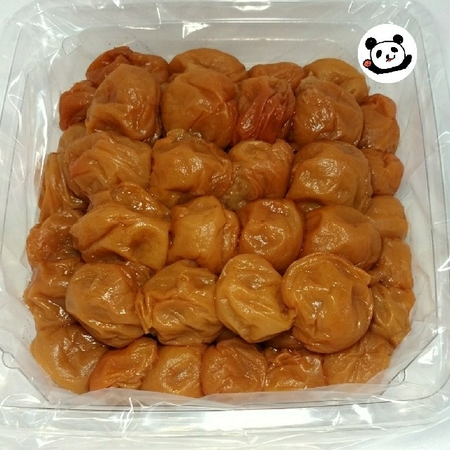 うす塩味 南高梅 つぶれ梅 １kg  ⑱　実物画像です。 食品/飲料/酒の加工食品(漬物)の商品写真