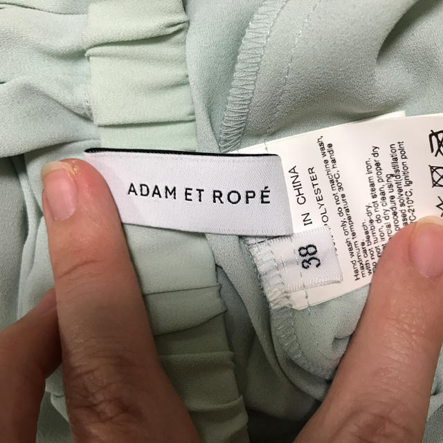 Adam et Rope'(アダムエロぺ)の未使用品 アダムエロペ プリーツスカート サイズ38 レディースのスカート(ロングスカート)の商品写真