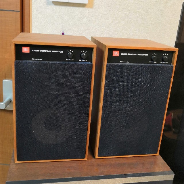 JBS(ジェイビーエス)のJBL 4312M 中古　綺麗です。 スマホ/家電/カメラのオーディオ機器(スピーカー)の商品写真