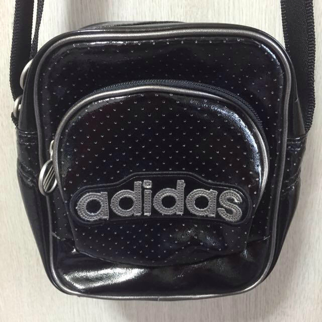 adidas(アディダス)のアディダスショルダーバッグ レディースのバッグ(ショルダーバッグ)の商品写真