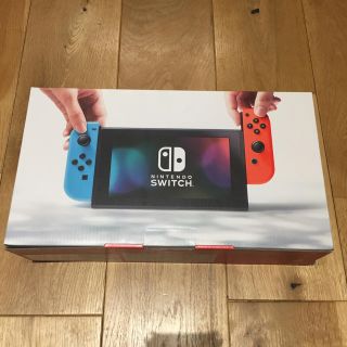 ニンテンドースイッチ(Nintendo Switch)の任天堂 switch スイッチ 本体 新品 未開封 保証書 印鑑有 (家庭用ゲーム機本体)