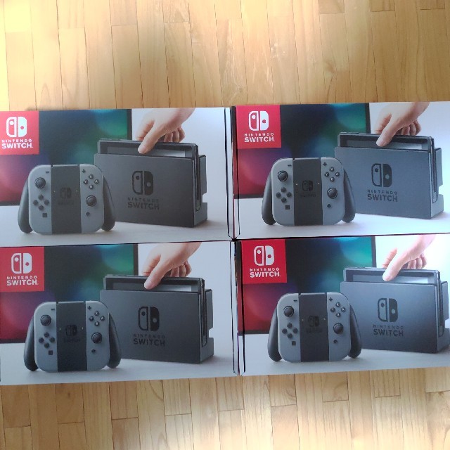 任天堂(ニンテンドウ)の◇Nintendo Switch◇　4台
 (ニンテンドースイッチ) 
グレー エンタメ/ホビーのゲームソフト/ゲーム機本体(家庭用ゲーム機本体)の商品写真