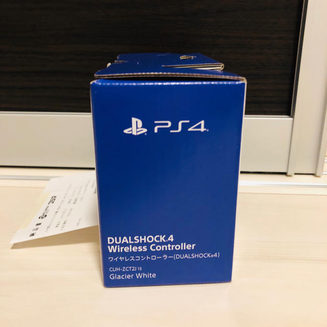 PlayStation4(プレイステーション4)の新品未使用 PS4 コントローラ DualShock 4 エンタメ/ホビーのゲームソフト/ゲーム機本体(家庭用ゲーム機本体)の商品写真