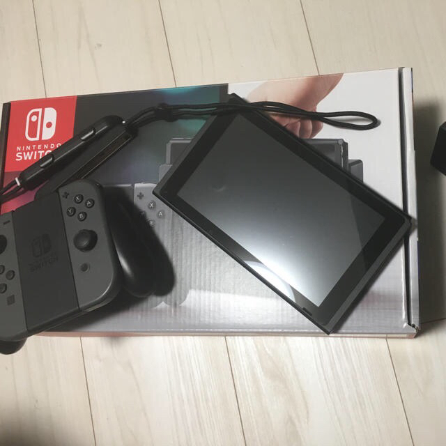 【当店限定販売】 - Switch Nintendo 任天堂 美品 switch Nintendo スイッチ 家庭用ゲーム機本体
