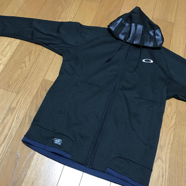 Oakley - 新品オークリーウェアの通販 by レインボーshop｜オークリーならラクマ