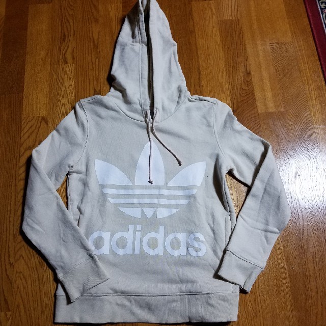 値下げしました　adidas パーカー