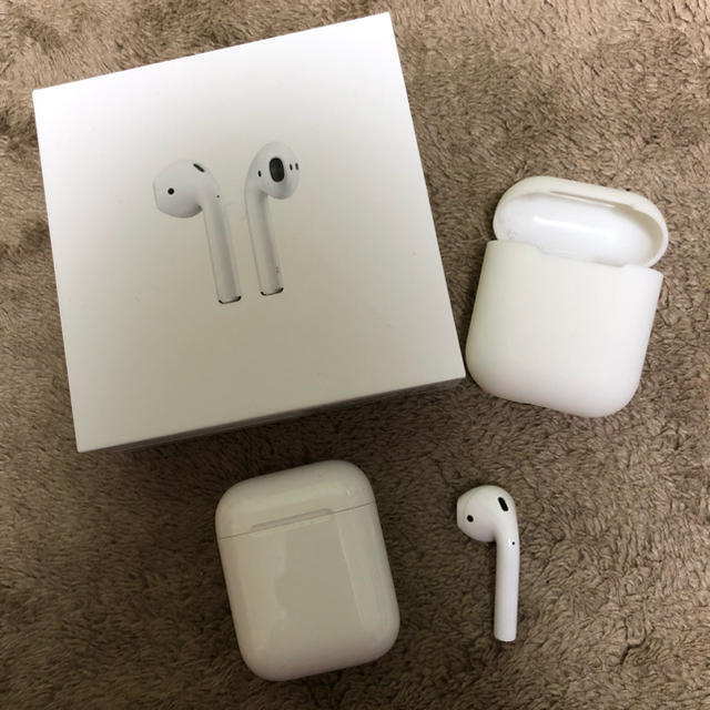 AirPods