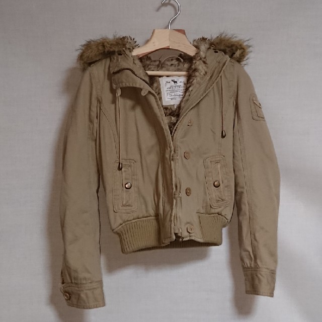 Abercrombie&Fitch(アバクロンビーアンドフィッチ)のアバクロンビー&フィッチ アウター レディースのジャケット/アウター(その他)の商品写真