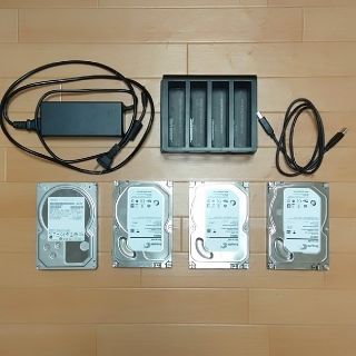 ヒタチ(日立)のハードディスク8TB(2TBx4) デュプリケータのおまけ付(PCパーツ)