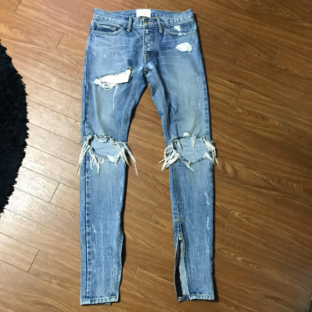 FEAR OF GOD(フィアオブゴッド)の28 Fear of God  Selvedge denim 4th fog メンズのパンツ(デニム/ジーンズ)の商品写真