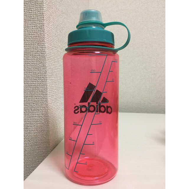 adidas(アディダス)のアディダス ドリンクボトル インテリア/住まい/日用品のキッチン/食器(タンブラー)の商品写真