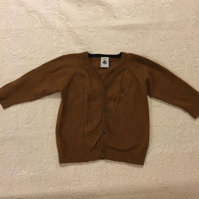 PETIT BATEAU(プチバトー)の美品 プチバトー PETIT BATEAU カーディガン 12m 74cm キッズ/ベビー/マタニティのベビー服(~85cm)(カーディガン/ボレロ)の商品写真