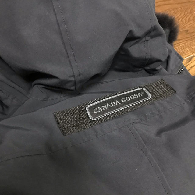 CANADA GOOSE(カナダグース)のカナダグース エディフィス別注 黒ワッペン 黒ファー 2XS メンズのジャケット/アウター(ダウンジャケット)の商品写真