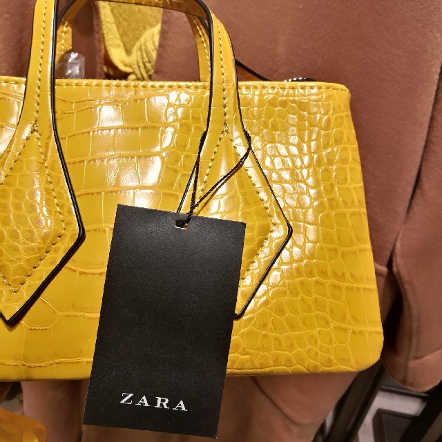 ZARA(ザラ)のZARAハンドバッグショルダーバッグ レディースのバッグ(ハンドバッグ)の商品写真